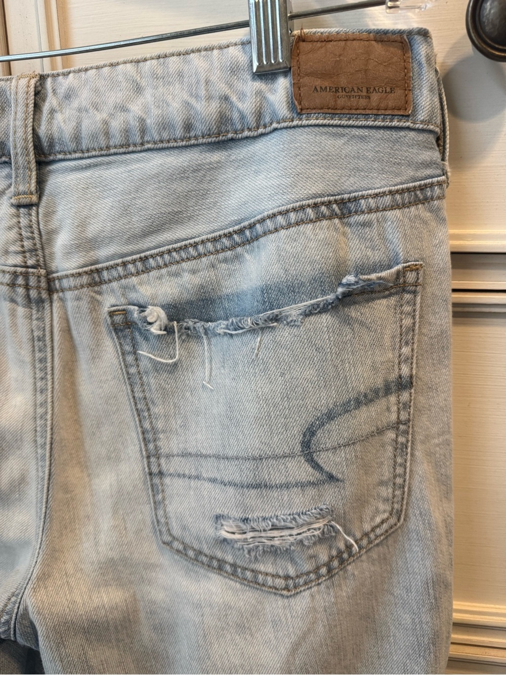 American Eagle Tomgirl Jeans - Picture 5 of 9